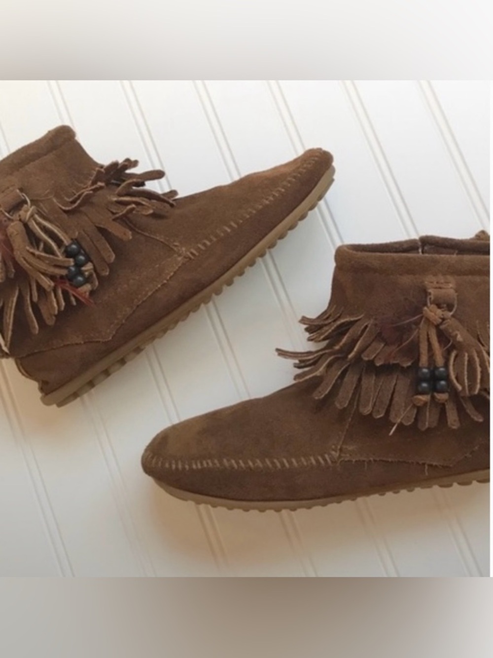 Minnetonka Brown Suede Fringe Ankle Booties